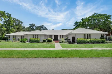 800 Sw 17th Street Boca Raton FL 33486