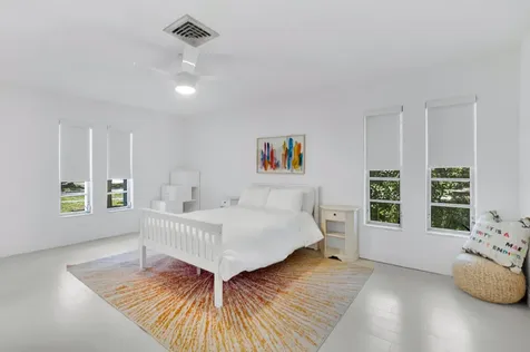800 Sw 17th Street Boca Raton FL 33486