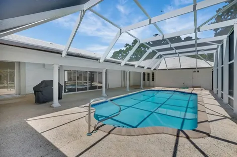800 Sw 17th Street Boca Raton FL 33486