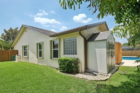6085 Elmwood Drive Boca Raton FL 33433