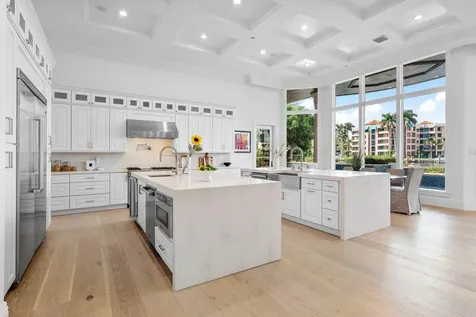 155 Se Spanish Trail Boca Raton FL 33432