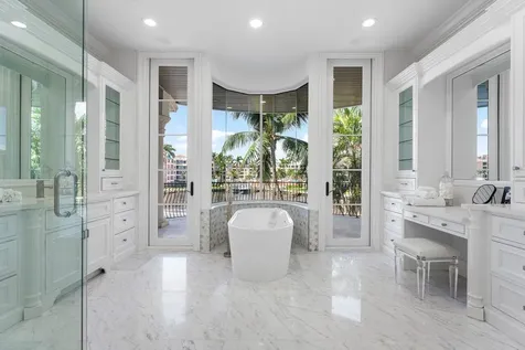 155 Se Spanish Trail Boca Raton FL 33432