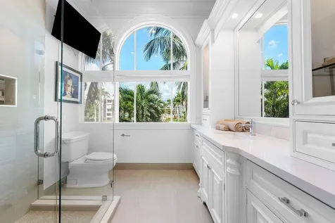 155 Se Spanish Trail Boca Raton FL 33432