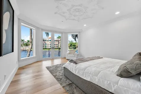 155 Se Spanish Trail Boca Raton FL 33432