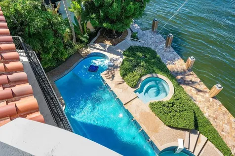 155 Se Spanish Trail Boca Raton FL 33432