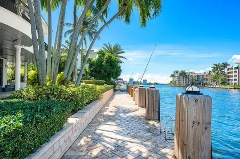 155 Se Spanish Trail Boca Raton FL 33432