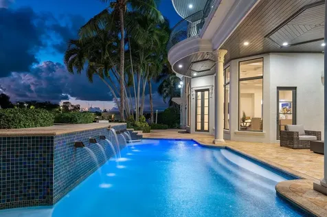 155 Se Spanish Trail Boca Raton FL 33432