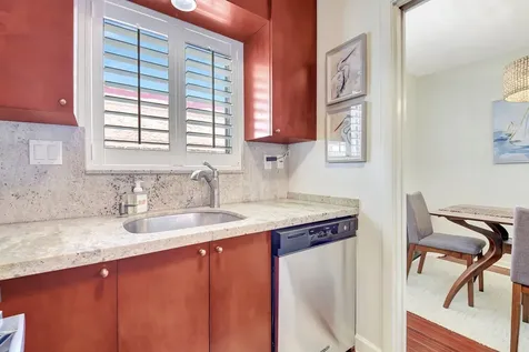 426 Ne 7th Avenue Delray Beach FL 33483
