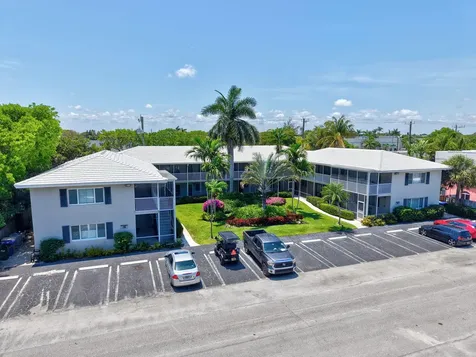 426 Ne 7th Avenue Delray Beach FL 33483