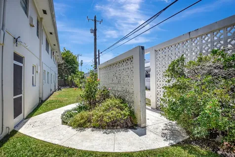 426 Ne 7th Avenue Delray Beach FL 33483