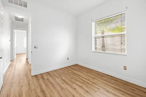 525 Sw Lake Manatee Way Port Saint Lucie FL 34986
