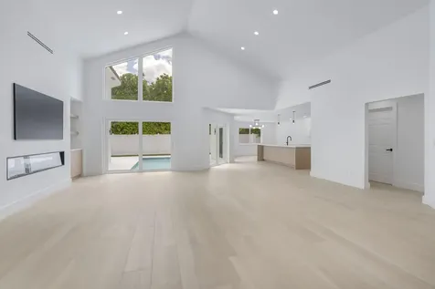 23155 L Ermitage Circle Boca Raton FL 33433