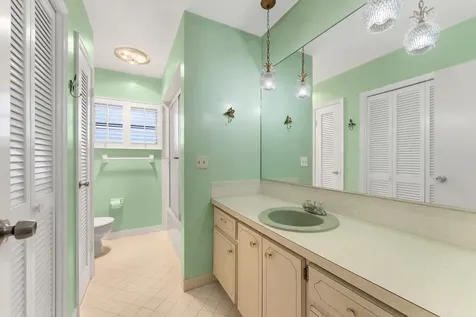 1937 Park Place Boca Raton FL 33486