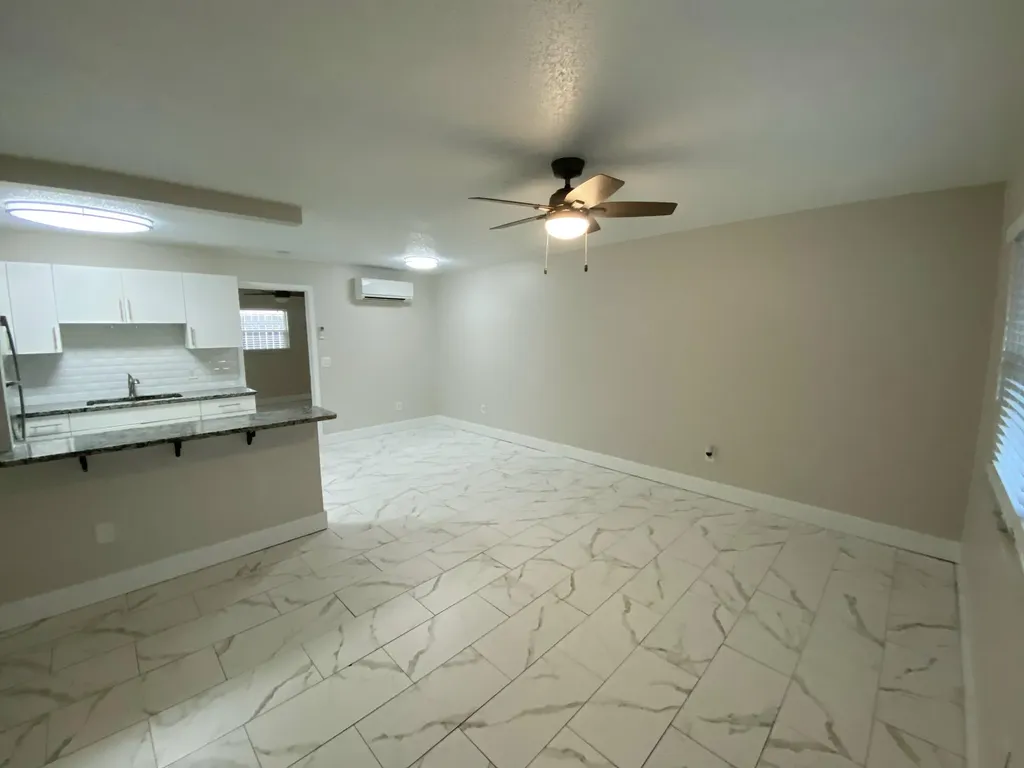 914 N Federal Highway Lake Worth Beach FL 33460