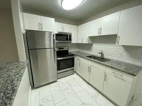 914 N Federal Highway Lake Worth Beach FL 33460