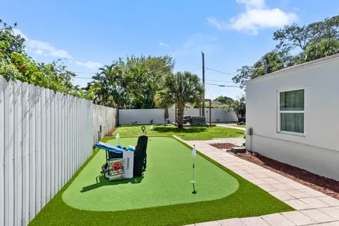 814 Franklin Road West Palm Beach FL 33405