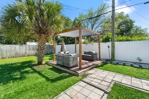814 Franklin Road West Palm Beach FL 33405