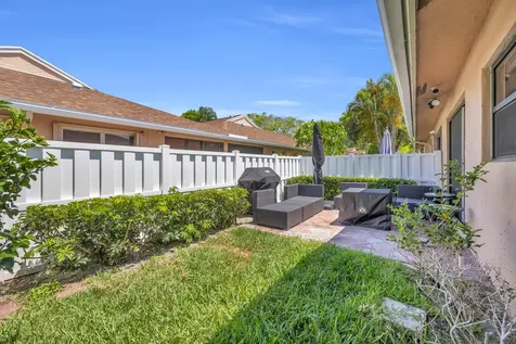 8076 Sweetbriar Way Boca Raton FL 33496