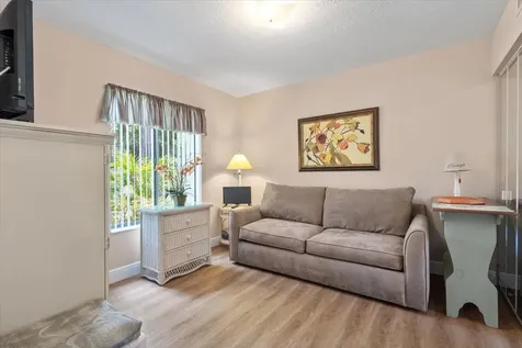 1995 Sw Silver Pine Way Palm City FL 34990