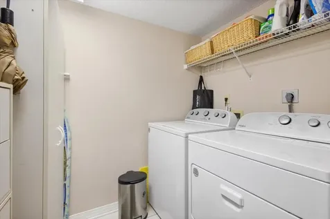1995 Sw Silver Pine Way Palm City FL 34990