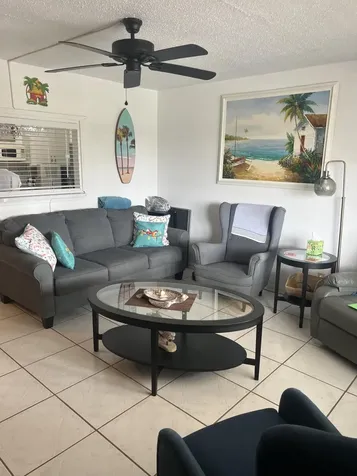 132 Berkshire F West Palm Beach FL 33417