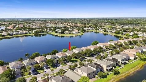 154 Berenger Walk Royal Palm Beach FL 33414