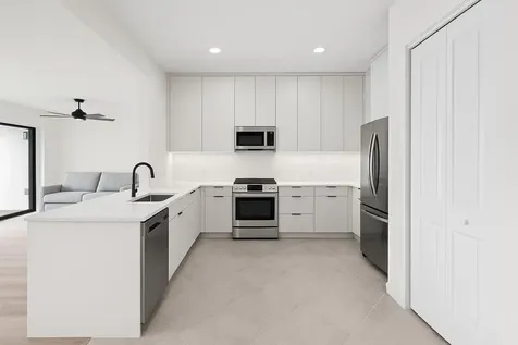 154 Berenger Walk Royal Palm Beach FL 33414