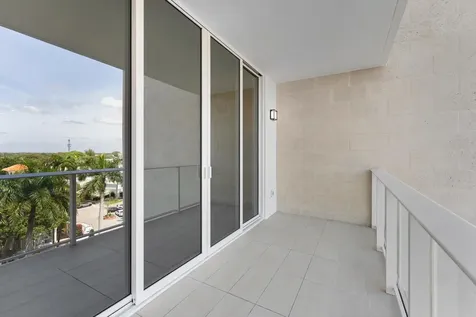 220 Se Mizner Boulevard Boca Raton FL 33432