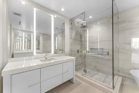 220 Se Mizner Boulevard Boca Raton FL 33432