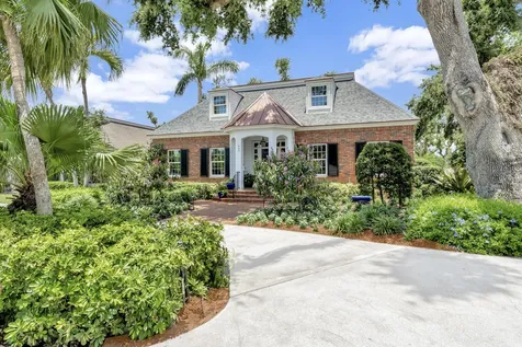 645 Riomar Drive Vero Beach FL 32963
