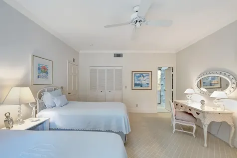 645 Riomar Drive Vero Beach FL 32963