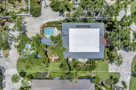 645 Riomar Drive Vero Beach FL 32963