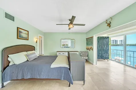 711 Ne Harbour Terrace Boca Raton FL 33431