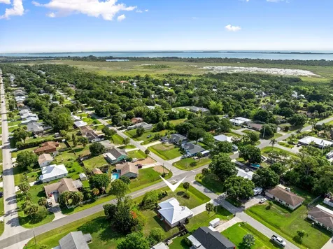 5609 Sunset Boulevard Fort Pierce FL 34982