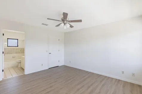 633 Centre Court Vero Beach FL 32962