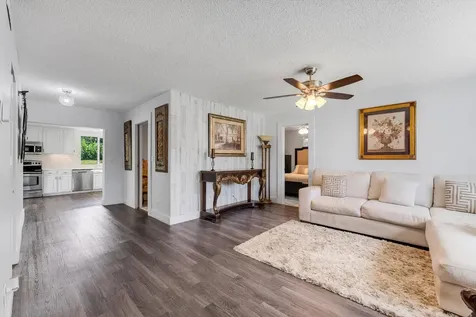 18905 Cloud Lake Circle Boca Raton FL 33496