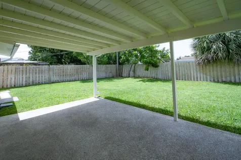 214 Sw 3rd Street Boca Raton FL 33432