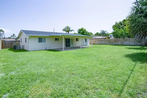 214 Sw 3rd Street Boca Raton FL 33432