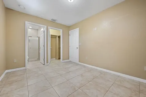 1332 Sw G Belle Glade FL 33430