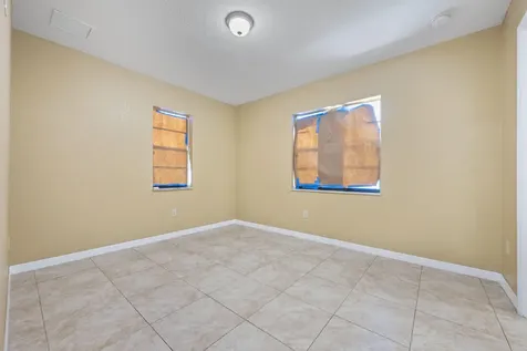 1332 Sw G Belle Glade FL 33430
