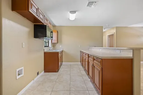 1332 Sw G Belle Glade FL 33430