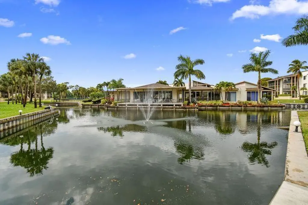11811 Avenue Of The Pga Palm Beach Gardens FL 33418