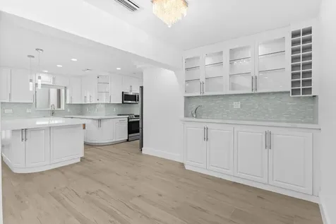 2611 Ne 49 Street Lighthouse Point FL 33064