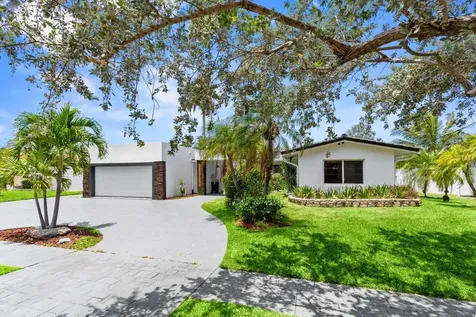 2611 Ne 49 Street Lighthouse Point FL 33064