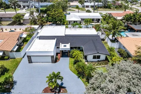 2611 Ne 49 Street Lighthouse Point FL 33064