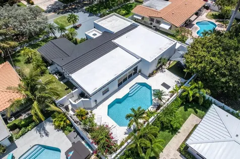 2611 Ne 49 Street Lighthouse Point FL 33064