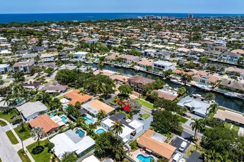 2611 Ne 49 Street Lighthouse Point FL 33064