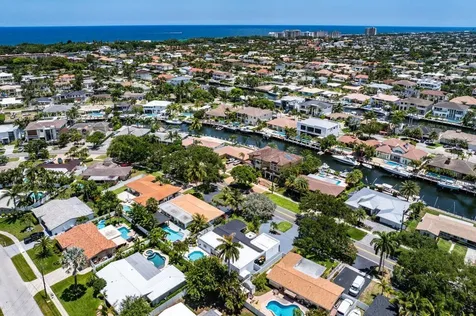 2611 Ne 49 Street Lighthouse Point FL 33064