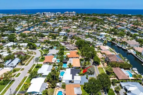 2611 Ne 49 Street Lighthouse Point FL 33064