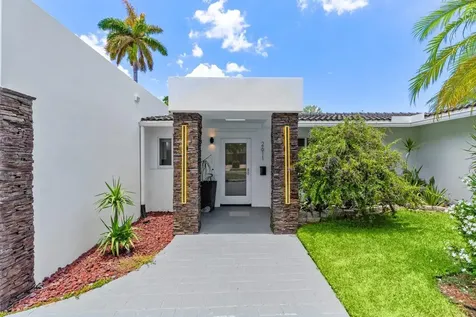 2611 Ne 49 Street Lighthouse Point FL 33064
